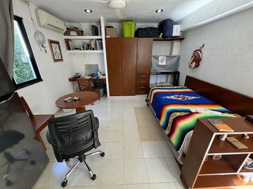 Casa de Una Planta y 4 Recamaras en Venta en Privada Cocoyoles
