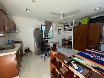 Casa de Una Planta y 4 Recamaras en Venta en Privada Cocoyoles