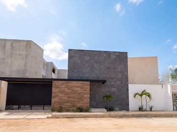 Townhouse en Venta en Okté en Temozón Norte