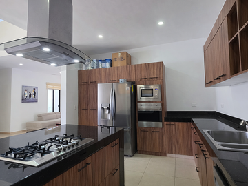 Casa Zen en Venta en Privada Zendera con Paneles Solares