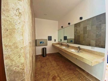 Casa Zen en Venta en Privada Zendera con Paneles Solares