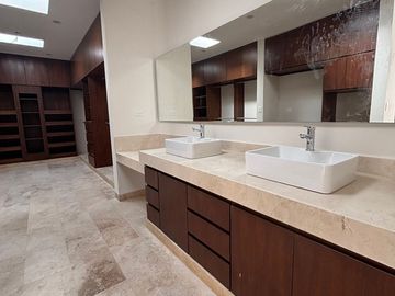 Casa(E) en Venta en Nortemerida