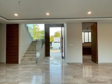 Casa(43) en VENTA en Privada El Cortijo al norte de Mérida, Yucatán