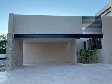 Casa(43) en VENTA en Privada El Cortijo al norte de Mérida, Yucatán