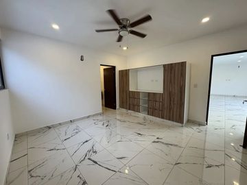 Casa de Una Planta en Jardines de Rejoyada