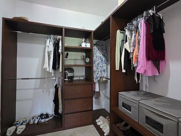Casa en Venta en Privada Única Living con 35 Paneles Solares