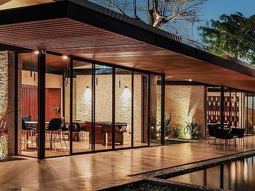Casa en Venta en Privada Única Living con 35 Paneles Solares