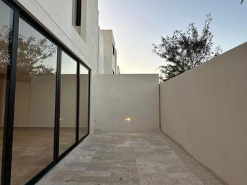 Última Villa Chinchimbacal (3R) en Pájaro en Piedra, Tixcuytún