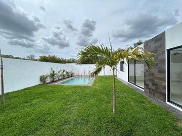 Casa de 1 Planta en Venta en Jardines de Rejoyada