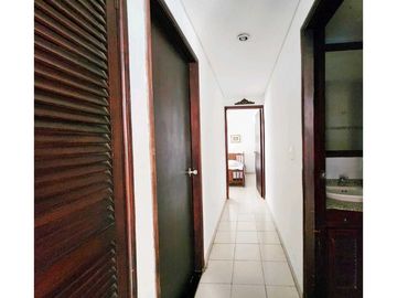 VENTA APARTAMENTO 3 ALCOBAS PRIMER PISO EDIFICIO PATIAL MANGA CARTAGEN
