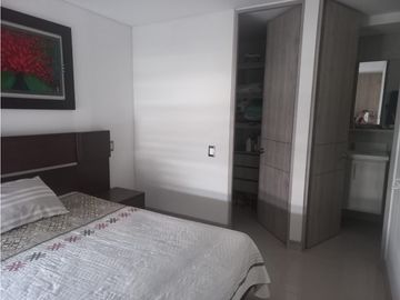 VENDO APTO EN 4to PISO CON ASCENSOR EN VALLE DEL LILI (A.S) CW:8059679
