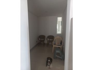 VENDO APTO EN 4to PISO CON ASCENSOR EN VALLE DEL LILI (A.S) CW:8059679
