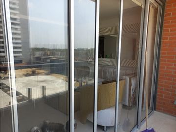 VENDO APTO EN 4to PISO CON ASCENSOR EN VALLE DEL LILI (A.S) CW:8059679