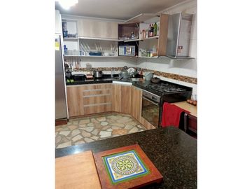 VENDO CASA DE 2 PISOS UNIFAMILIAR EN EL INGENIO (A.C) CW:8416320