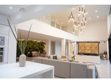 SE VENDE HERMOSA CASA LUXURY EN JAMUNDI L.O WASI: 8614572