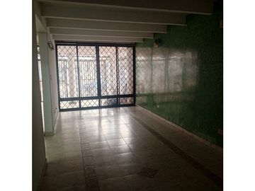VENDO CASA DE 2 PISOS UNIFAMILIAR EN EL DEPARTAMENTAL (A.M) CW:9080390