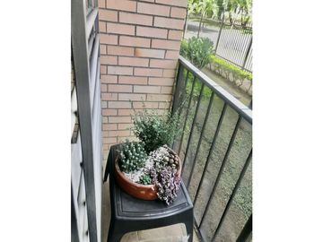 VENDO LINDO APTO REMODELADO PISO 1 EN VALLE DEL LILI (A.R) CW:9298938