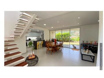 Se vende casa campestre en Alfaguara Jamundí (JPG) CW:9307755)