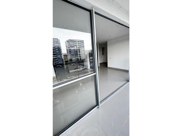 VENDO APARTAMENTO PISO 5 EN VALLE DEL LILI (P.Z) CW:9685802