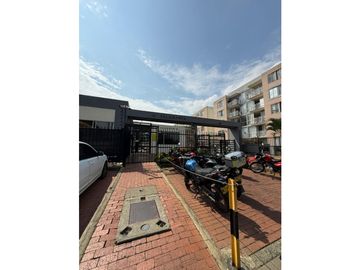 VENTA DE APARTAMENTO EN VALLE DEL LILI PISO 3 (PZ) CW: 9814682