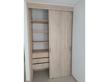 VENDO APARTAMENTO PISO 8 EN QUINTAS DE DON SIMON (A.M) CW:9845224