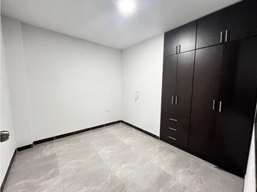 VENDO CASA DE 3 PISOS INDEPENDIENTES EN VALLE DEL LILI (F.D)CW:9901913