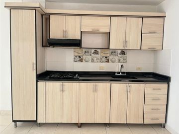VENDO CASA DE 3 PISOS INDEPENDIENTES EN VALLE DEL LILI (F.D)CW:9901913