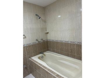 VENDO APARTAMENTO PISO 3 EN QUINTAS DE DON SIMON (A.M) CW:9970022