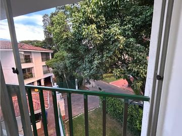 VENDO APARTAMENTO PISO 3 EN QUINTAS DE DON SIMON (A.M) CW:9970022