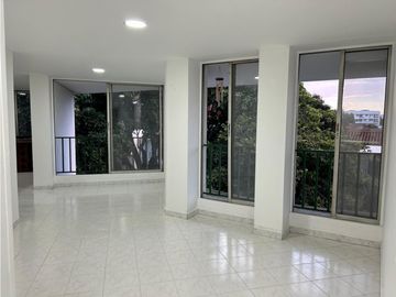 VENDO APARTAMENTO PISO 3 EN QUINTAS DE DON SIMON (A.M) CW:9970022