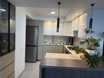 VENTA DE APARTAMENTO EN VALLE DEL LILI PISO 12 (P.Z) CW: 9991777