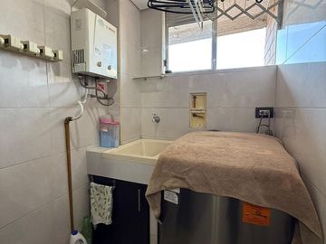 SE VENDE APARTAMENTO EN LA LOMA DE LOS BERNAL ML