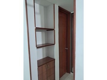 VENDO APTO PISO 5 CON ASCENSOR EN PRADOS DEL LIMONAR (A.M) CW:10201468