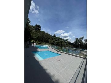 Venta de Apartamento en Envigado, Sector El Trianón-Unidad Completa