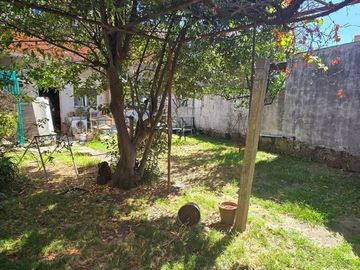 3 unidades en lote 300m2 con parque y cochera