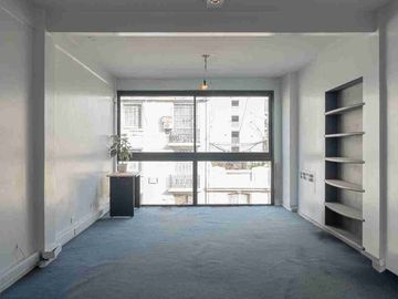 VENTA OFICINA LUMINOSA APTO CRÉDITO EN SAN NICOLAS