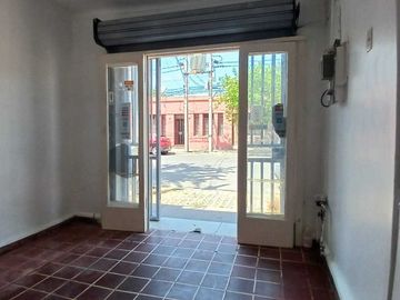 Local comercial en arriendo  en RECOLETA