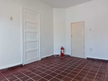 Local comercial en arriendo  en RECOLETA