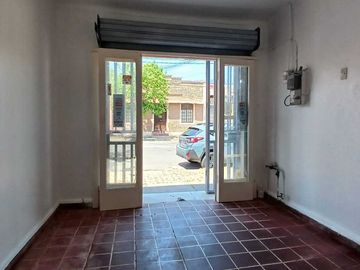 Local comercial en arriendo  en RECOLETA