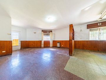 VENTA CASA 2 DORM PATIO Y PARRILLA  TERRAZA DESPEJ