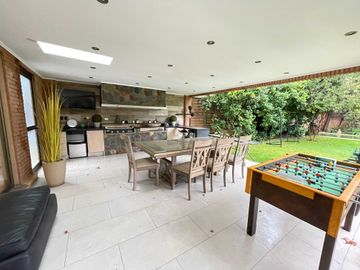 Casa en arriendo  en LO BARNECHEA