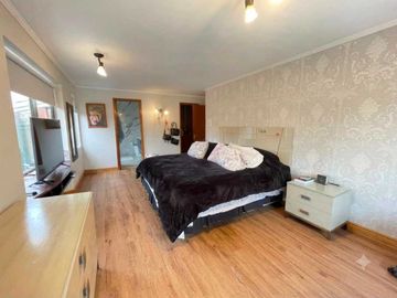 Casa en arriendo  en LO BARNECHEA