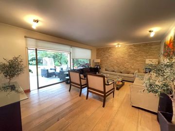 Casa en arriendo  en LO BARNECHEA