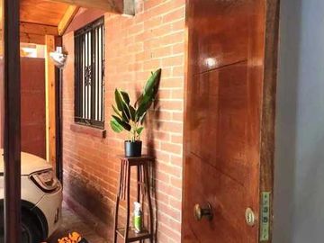 Casa en venta  en LA FLORIDA