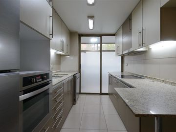Departamento en Arriendo en Las Hortensias / Hernando de Aguirre