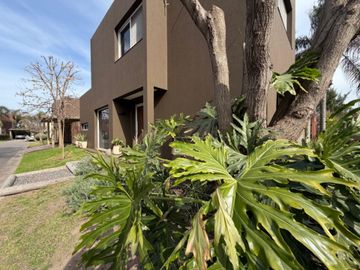 VENTA CASA 4AMB B°CALIFORNIA VILLAGE APTO CREDITO