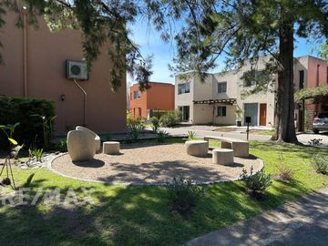VENTA CASA 4AMB B°CALIFORNIA VILLAGE APTO CREDITO