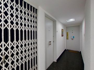 VENTA 2 AMBIENTES LUMINOSO Y ACTUALIZADO MONSERRAT