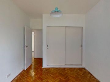 VENTA 2 AMBIENTES LUMINOSO Y ACTUALIZADO MONSERRAT