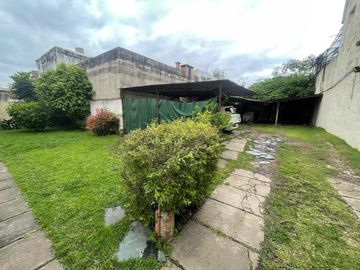 VENTA DEPARTAMENTO 3 AMBIENTES CON COCHERA. MORON